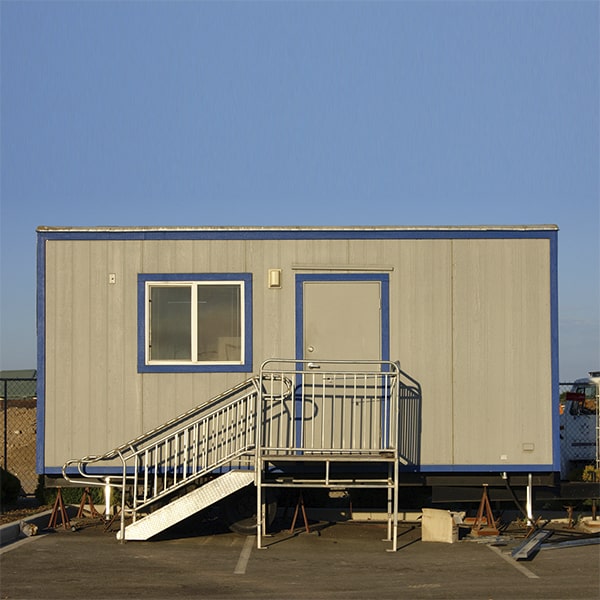 mobile office trailer rentals can come equipped with amenities such as air conditioning, heating, electrical outlets, and restrooms
